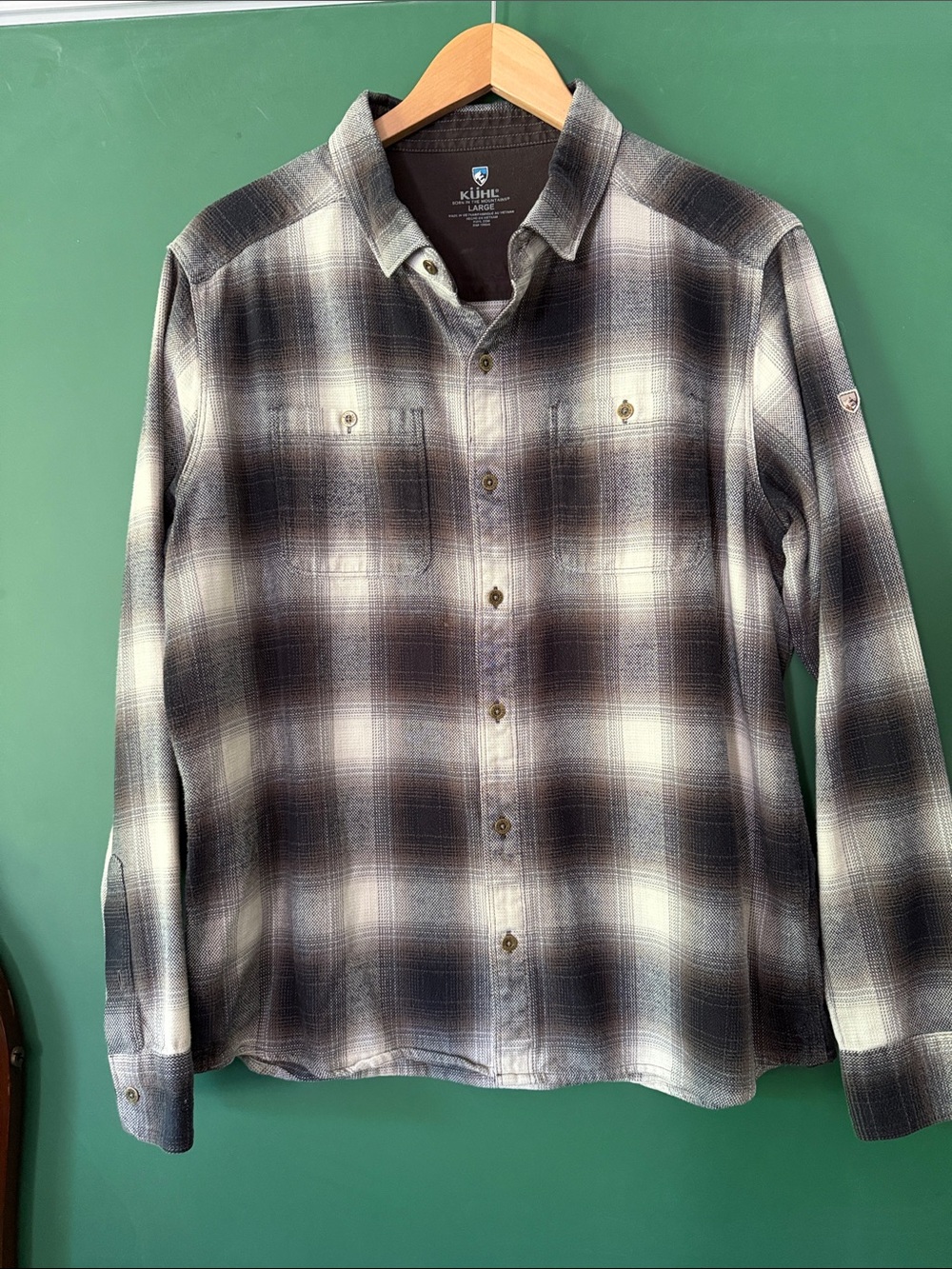 Kuhl The Law Flannel Mens L Shirt Black, Brown & Cream Plaid Outdoor Hiking Fall
